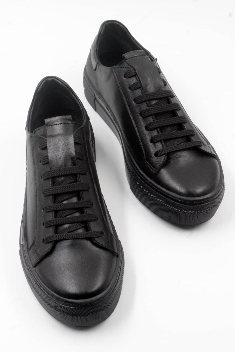 2045-siyah-hakiki-deri-kadin-spor-ayakkabi