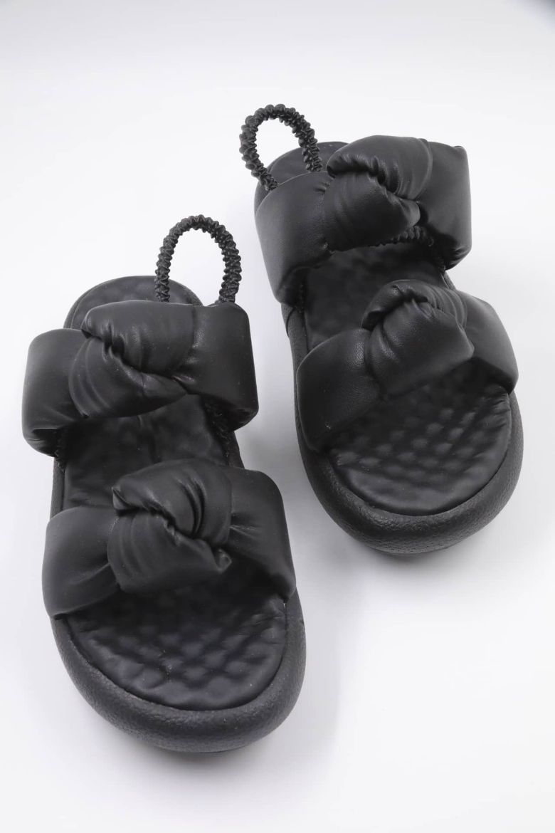 4026-siyah-cilt-dolgu-topuk-kadin-sandalet