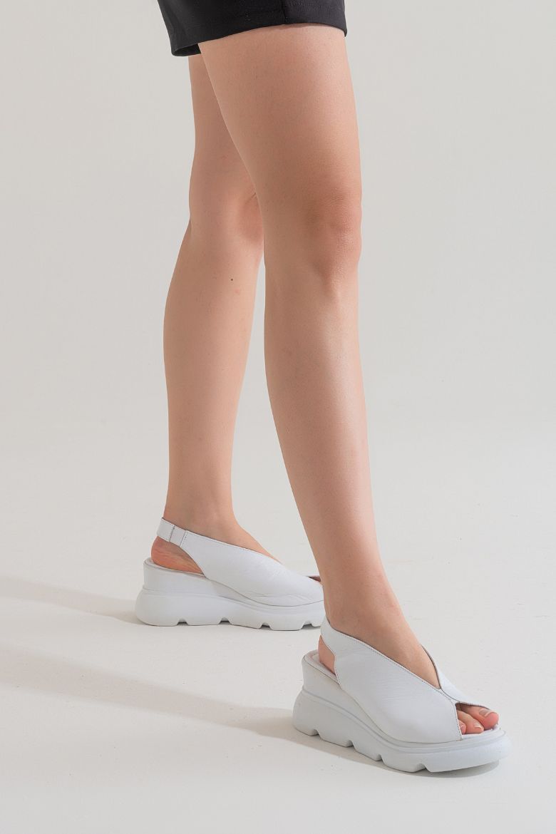 Kadın Cilt Hakiki Deri Dolgu Topuklu Sandalet 6202  BEYAZ resmi