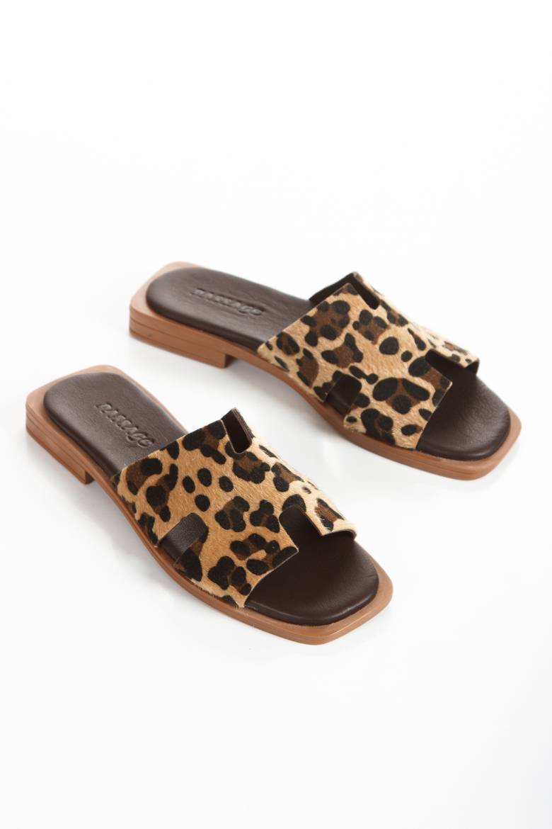 Kadın Cilt Hakiki Deri Günlük Terlik 6293  LEOPAR DESENLİ PSG24-6293LEOPAR DESENLİ resmi