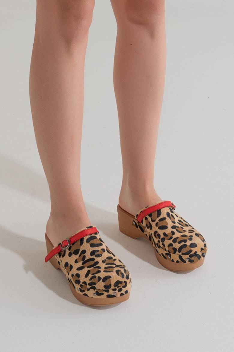 Kadın Hakiki Süet Deri Takunya Terlik 6220  LEOPAR DESENLİ PSG23-6220LEOPAR DESENLİ resmi